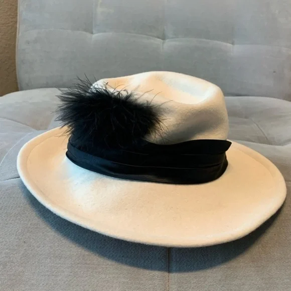 Vintage Betmar Wool Fedora Hat with Bow Feather Cream Off White Black